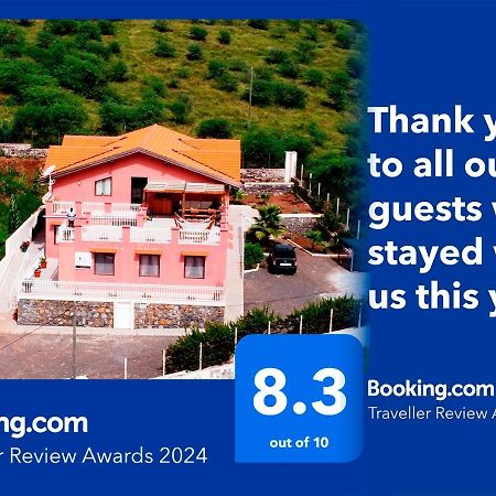 Pensione Casa Da Amizade B&B Pedra Badejo  外观 照片