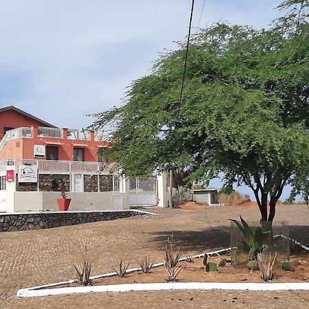 Pensione Casa Da Amizade B&B Pedra Badejo  外观 照片