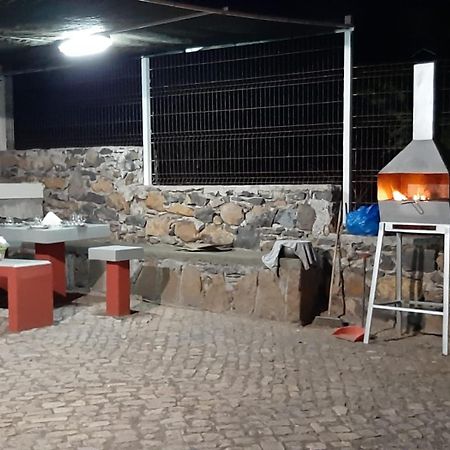 Pensione Casa Da Amizade B&B Pedra Badejo  外观 照片