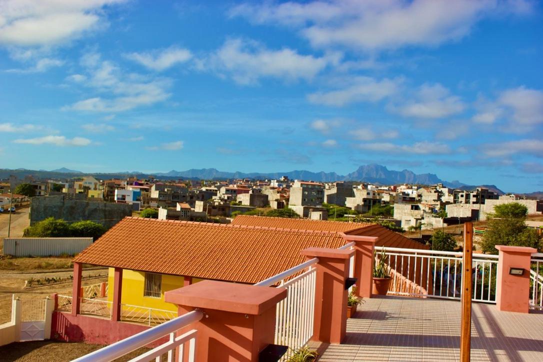 Pensione Casa Da Amizade B&B Pedra Badejo  外观 照片