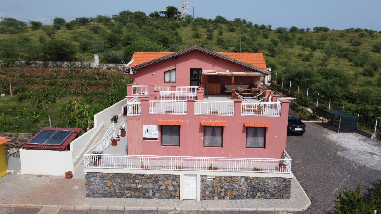 Pensione Casa Da Amizade B&B Pedra Badejo  外观 照片